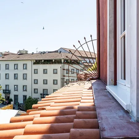 Апартаменти On The Square Flat - Center By House And People *
